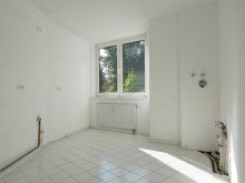 K�che Lichterfelde. Gr�n. Sonnig. Zuhause. Helle 3 Zi. - gro�er S�dbalkon - G�-WC - gro�z�giger Grundriss
