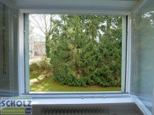 Blick Schlafzimmerfenster Lichtenrade nahe Bahnhofstra�e - Ruhige 2 Zi.-Whg. mit S�dbalkon, Gr�nblick und Stellplatz