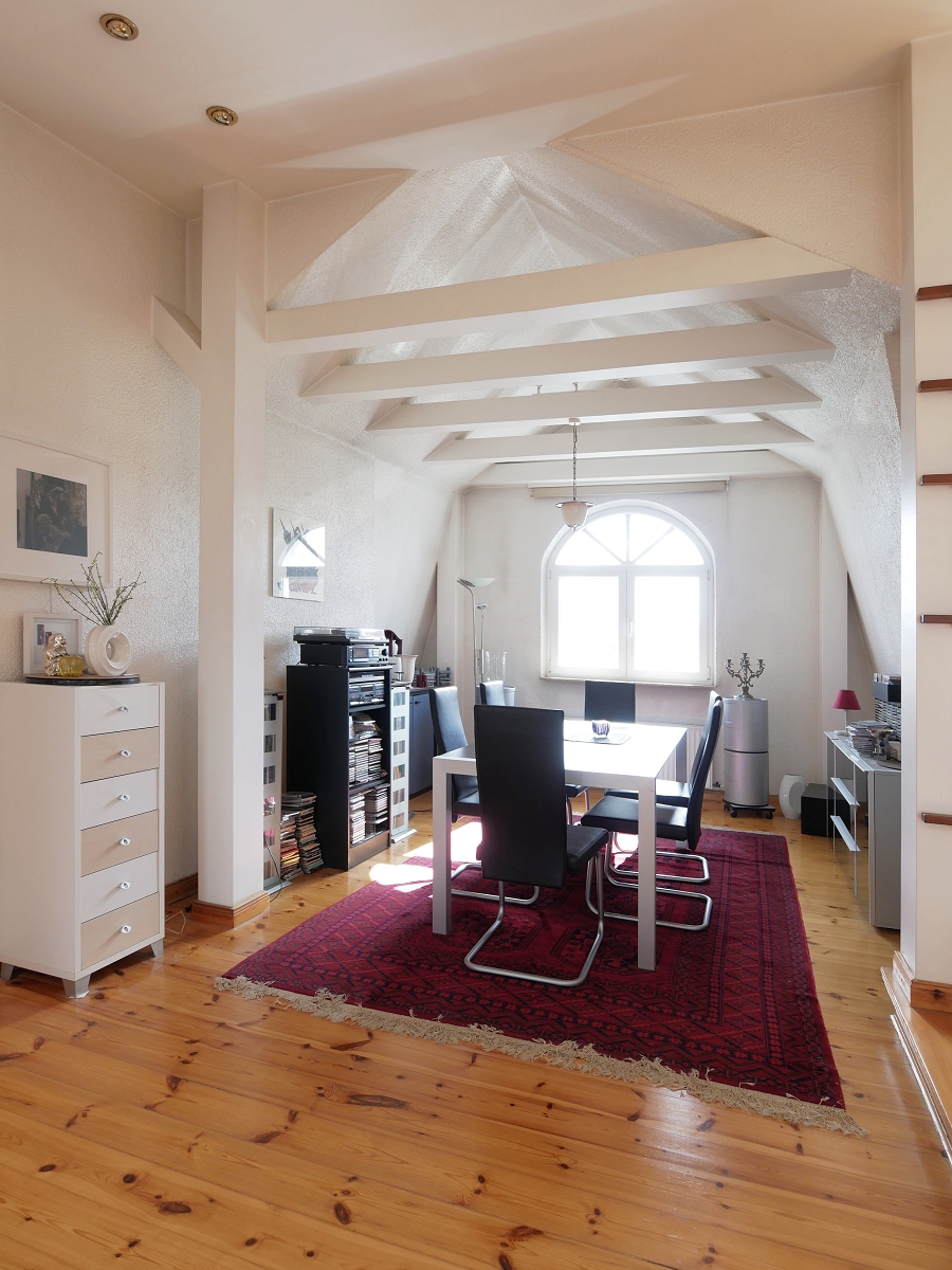 Essen/Arbeit Dachgeschosswohnung Berlin