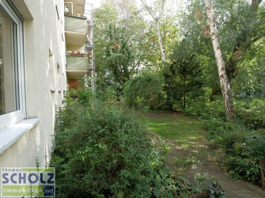 Hinter dem Haus Etagenwohnung Berlin
