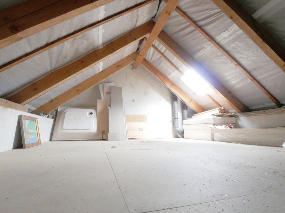 Spitzboden Reihenmittelhaus Gr�nheide (Mark)
