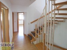 Flur Familienideale Doppelhaush�lfte drau�en im Gr�nen, aber doch ganz nah!