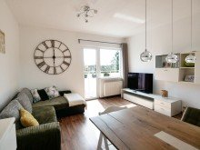 Wohnen Wohlf�hlwohnung in Steglitz - 2,5 Zi. im 4. OG mit AUFZUG und Sonnenbalkon - Bestzustand