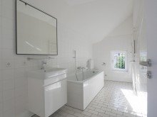 Bad Begehrtes FRIEDENAU! Sonnige DG-Wohnung, 3 bzw. 4 Zimmer, 2 gro�e Terrassen, frisch renoviert