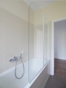 Duschwand Sahnest�ck - 2 Zi. - modernisiert - Sonnenbalkon - AUFZUG - freier Gr�nblick