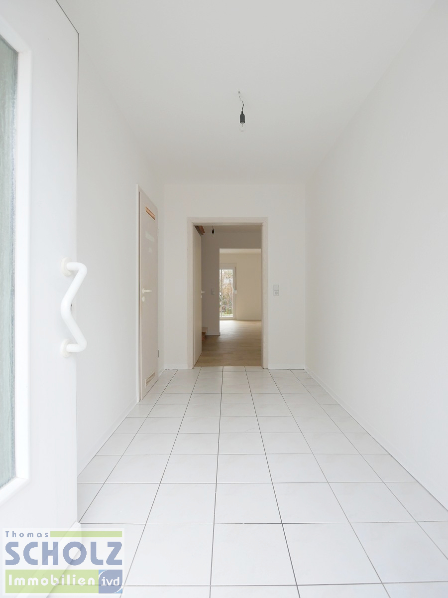 Hauseingang Doppelhaush�lfte Gr�nheide (Mark)