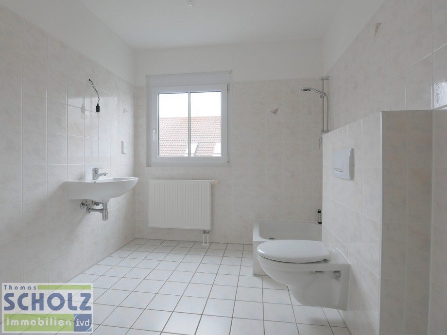 Badezimmer DG Doppelhaush�lfte Gr�nheide (Mark)