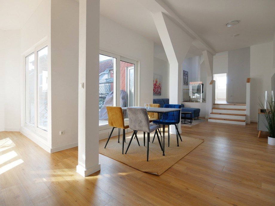 ca. 32m� Wohn-/Esszimmer Dachgeschosswohnung Berlin